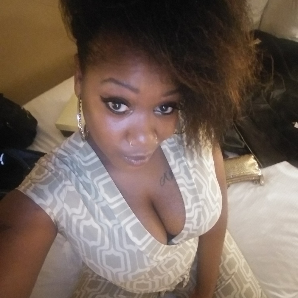 Meet your Posher, Devosha